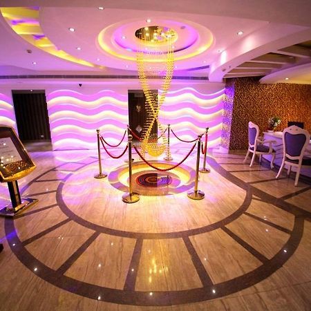 Hotel Sea Pearl Kollam Buitenkant foto